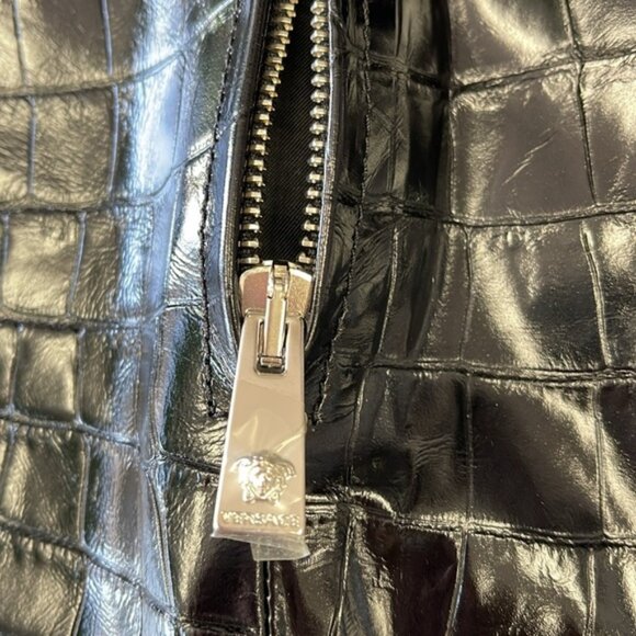 Runway Versace Crocodile-Embossed Midi Skirt - Picture 14 of 17